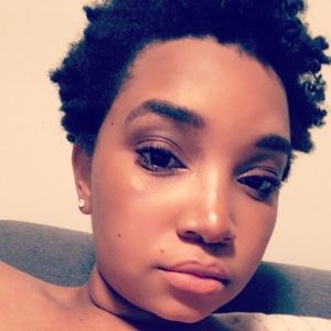 Meet your Posher, Ashli-kay